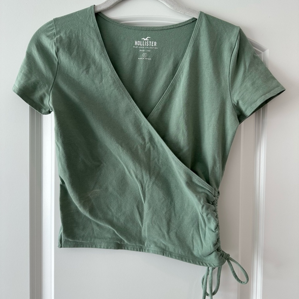 Hollister Green Baby Tee